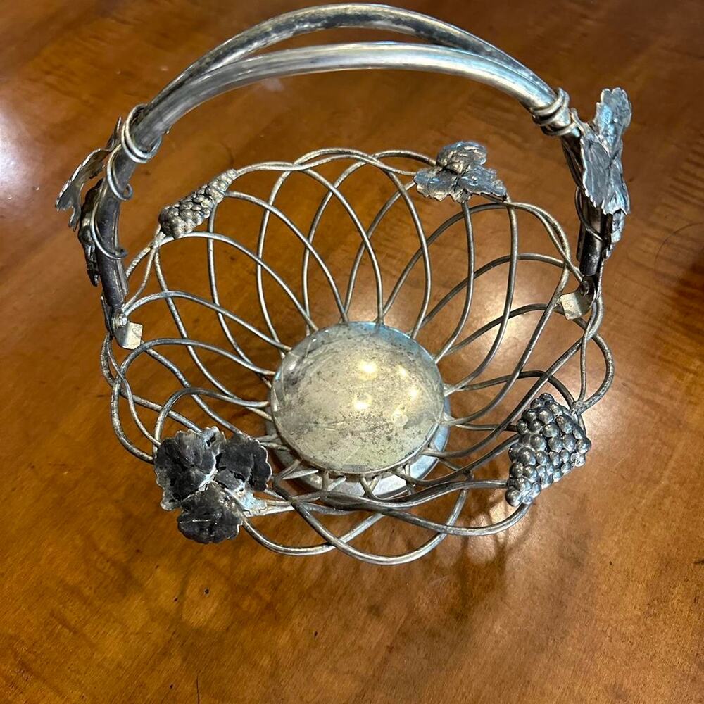 Vintage Godinger Silver Plate Fruit Basket Swing Handle Woven Wire Grape Leaf
